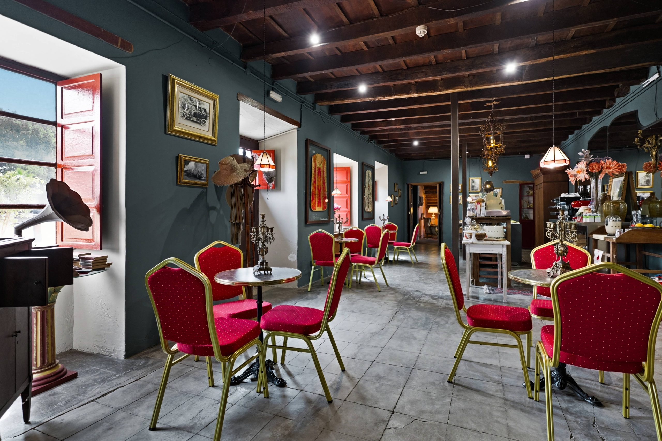 Cafeteria at Casa Poggio Maldonado
